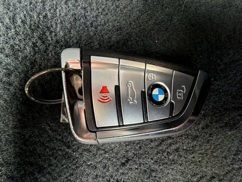 Used 2022 BMW X7 M50i w/ Cold Weather Package AWD/4WD image 28