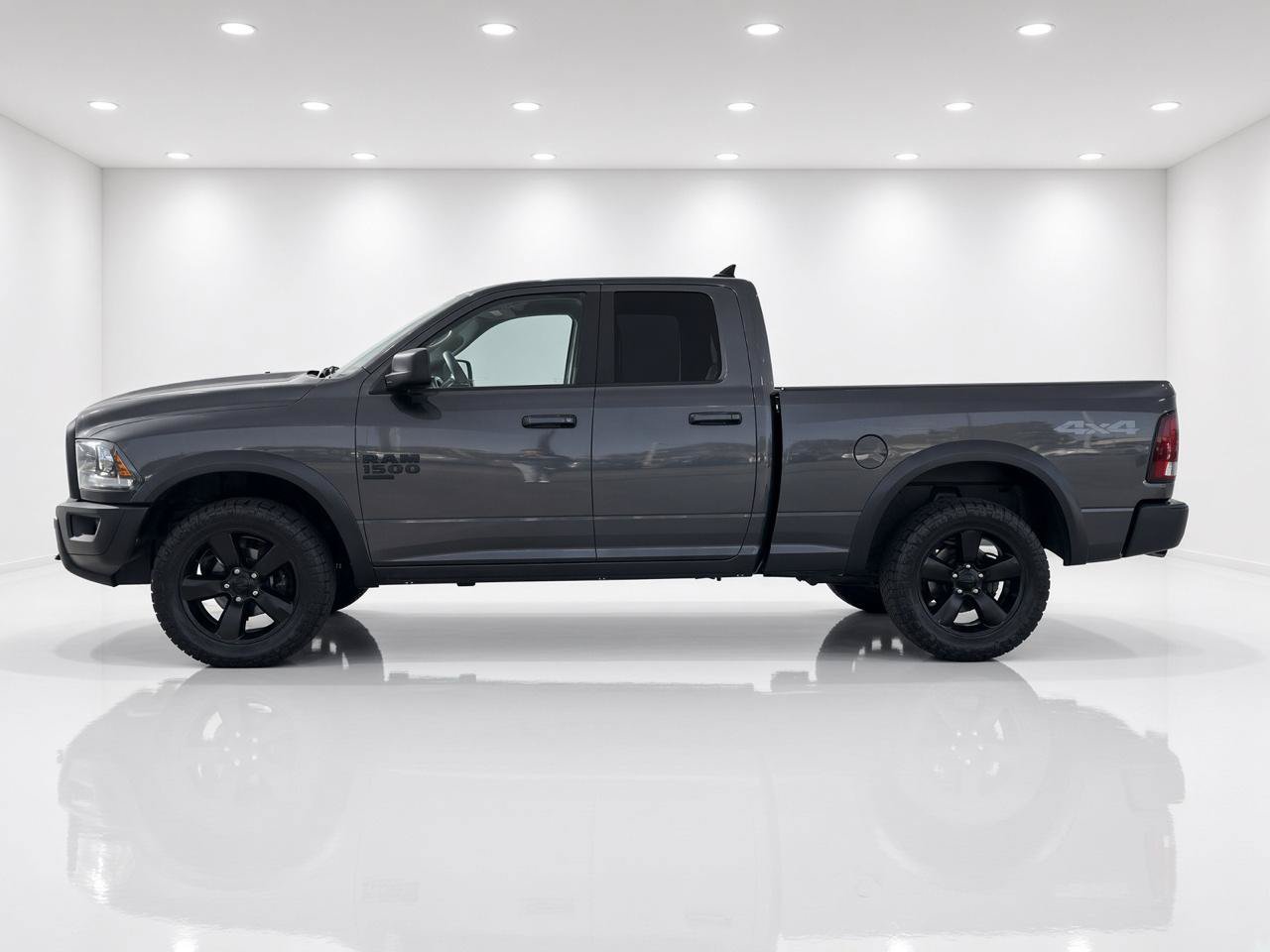 Used 2019 RAM 1500 Warlock w/ Electronics Group AWD/4WD image 2