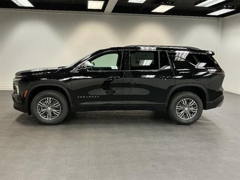 New 2026 Chevrolet Traverse LT w/ LPO, Floor Liner Package FWD image 2