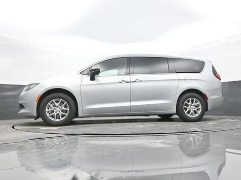 New 2026 Chrysler Voyager LX image 52