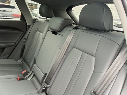 Used 2025 Audi Q5 Premium w/ Convenience Package AWD/4WD image 14
