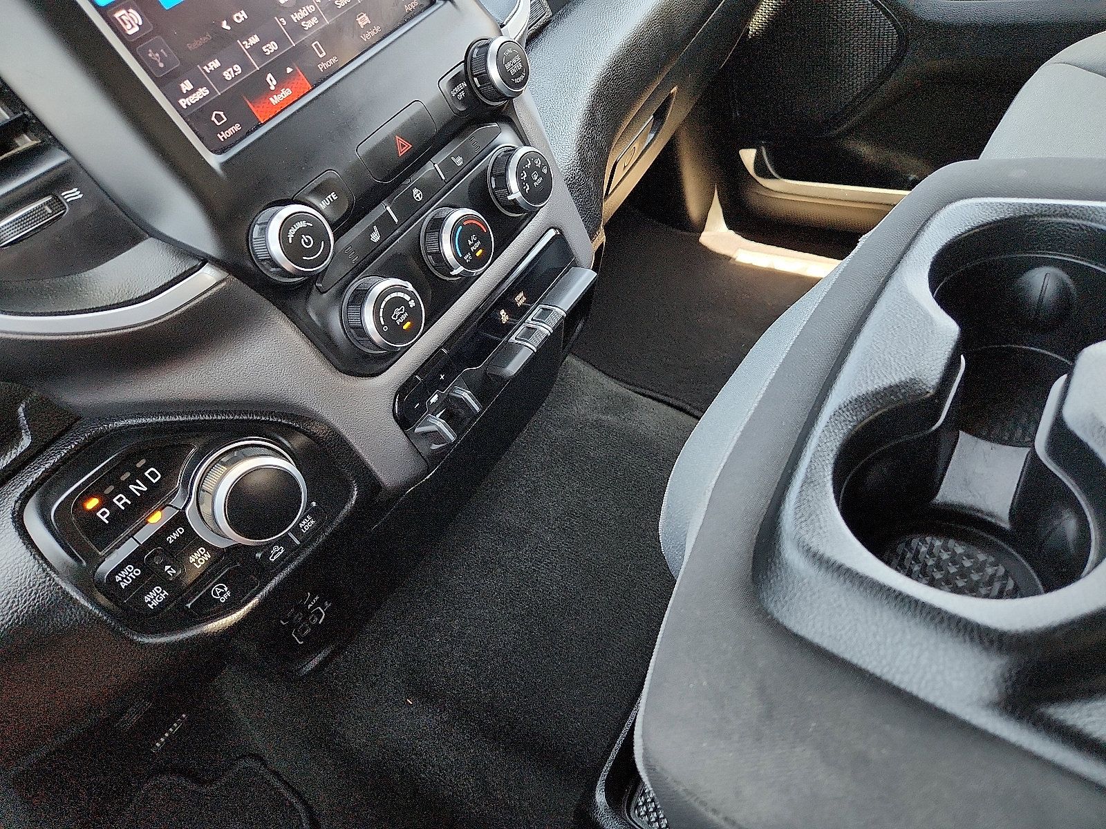 Used 2023 RAM 1500 Big Horn AWD/4WD image 20