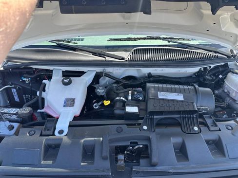 Used 2019 GMC Savana 3500 Extended w/ Driver Convenience Package RWD image 17