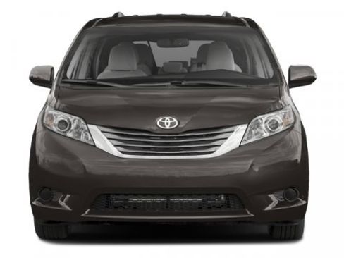 Used 2017 Toyota Sienna LE image 7