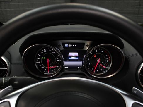 Used 2017 Mercedes-Benz SL 550 image 53