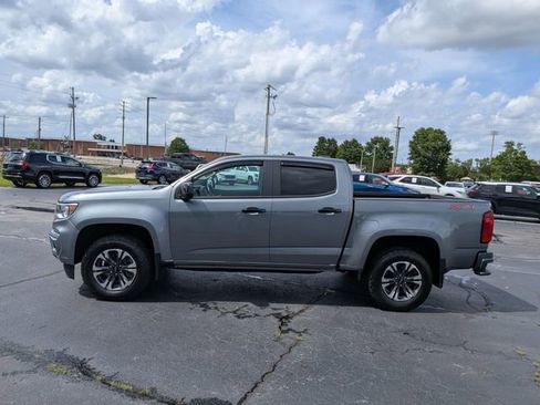 Used 2022 Chevrolet Colorado Z71 AWD/4WD image 6
