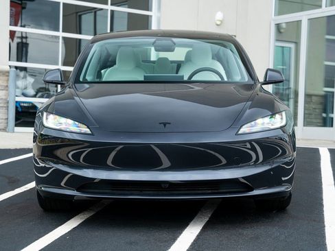 Used 2026 Tesla Model 3 RWD image 4