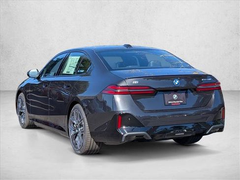 New 2027 BMW i5 M60 w/ M Sport Package RWD image 8