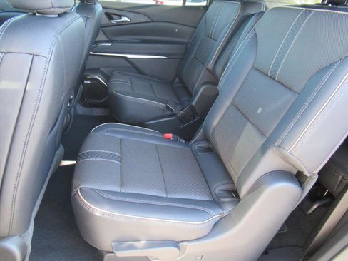 New 2026 Chevrolet Traverse High Country image 30