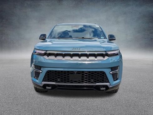 New 2026 Jeep Grand Wagoneer L Limited AWD/4WD image 9