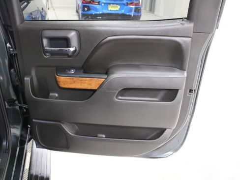 Used 2017 Chevrolet Silverado 1500 High Country image 29