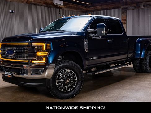 Used 2019 Ford F350 Lariat w/ Lariat Value Package image 4