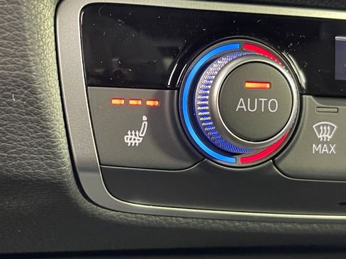 New 2025 Audi Q3 2.0T Premium Plus image 33