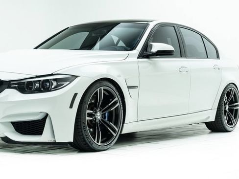 Used 2018 BMW M3 RWD image 9