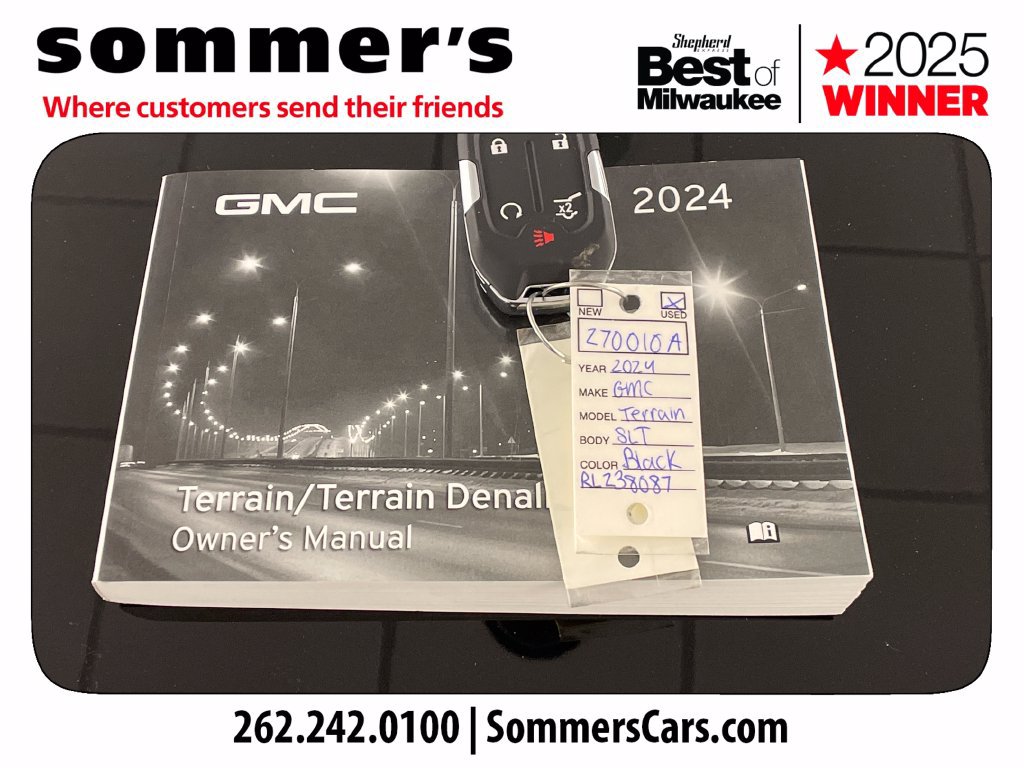 Used 2024 GMC Terrain SLT w/ Tech Package AWD/4WD image 24