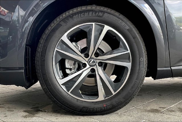 New 2026 Lexus RX 350 Premium w/ Accessory Package (2T) AWD/4WD image 12