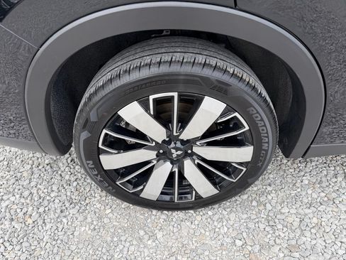 Used 2025 Mitsubishi Outlander SE FWD image 32