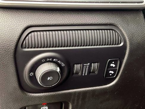 Used 2022 Jeep Wagoneer Series I w/ Convenience Group I image 20