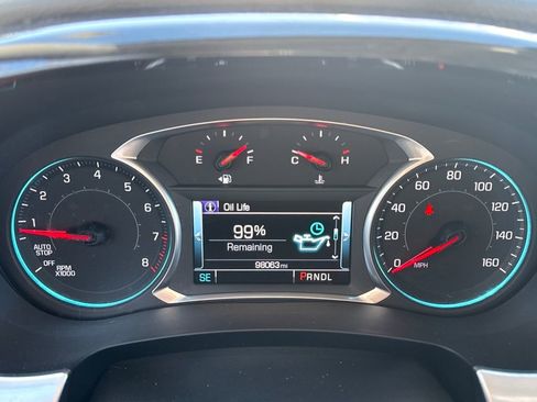 Used 2019 Chevrolet Traverse LT image 19