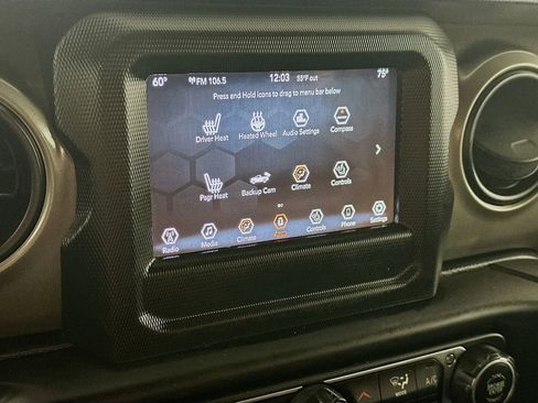 Used 2021 Jeep Gladiator Willys image 19