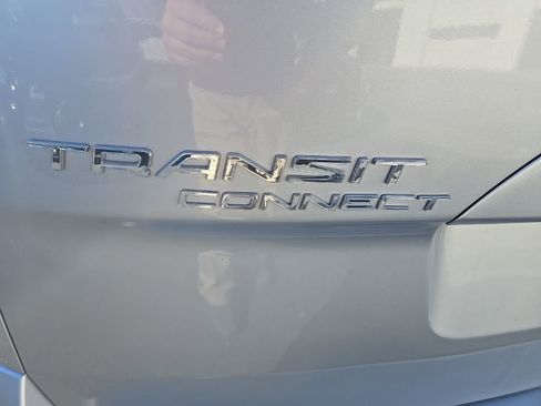 Used 2022 Ford Transit Connect XLT image 40