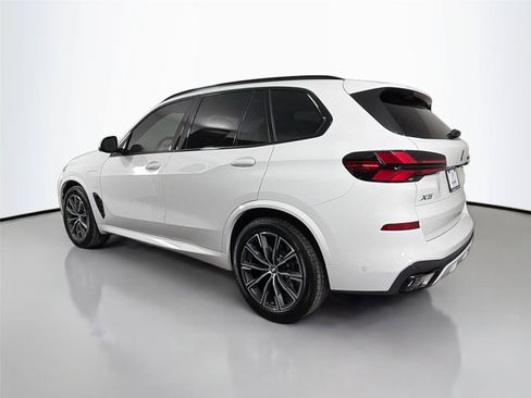 New 2026 BMW X5 xDrive50e AWD/4WD image 7