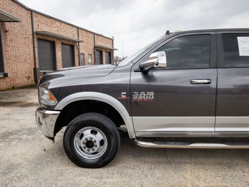 Used 2014 RAM 3500 Laramie image 5