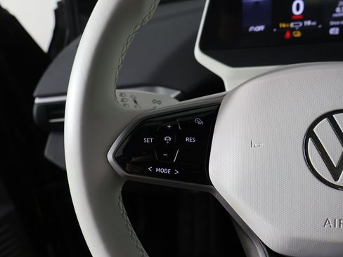 Used 2021 Volkswagen ID.4 1st Edition image 39