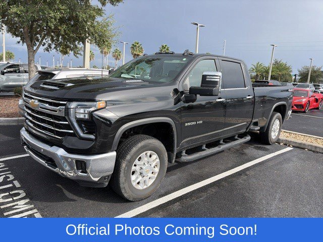Used 2025 Chevrolet Silverado 3500 LTZ w/ LTZ Premium Package AWD/4WD image 2