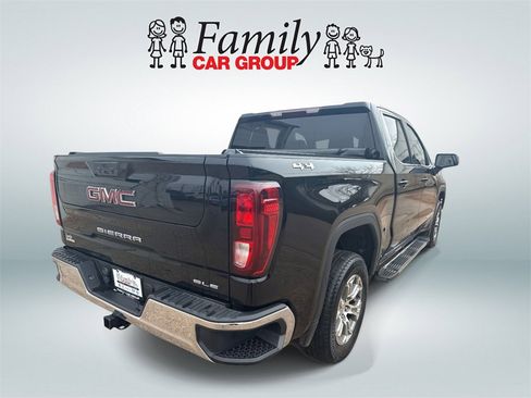 Used 2022 GMC Sierra 1500 SLE image 3