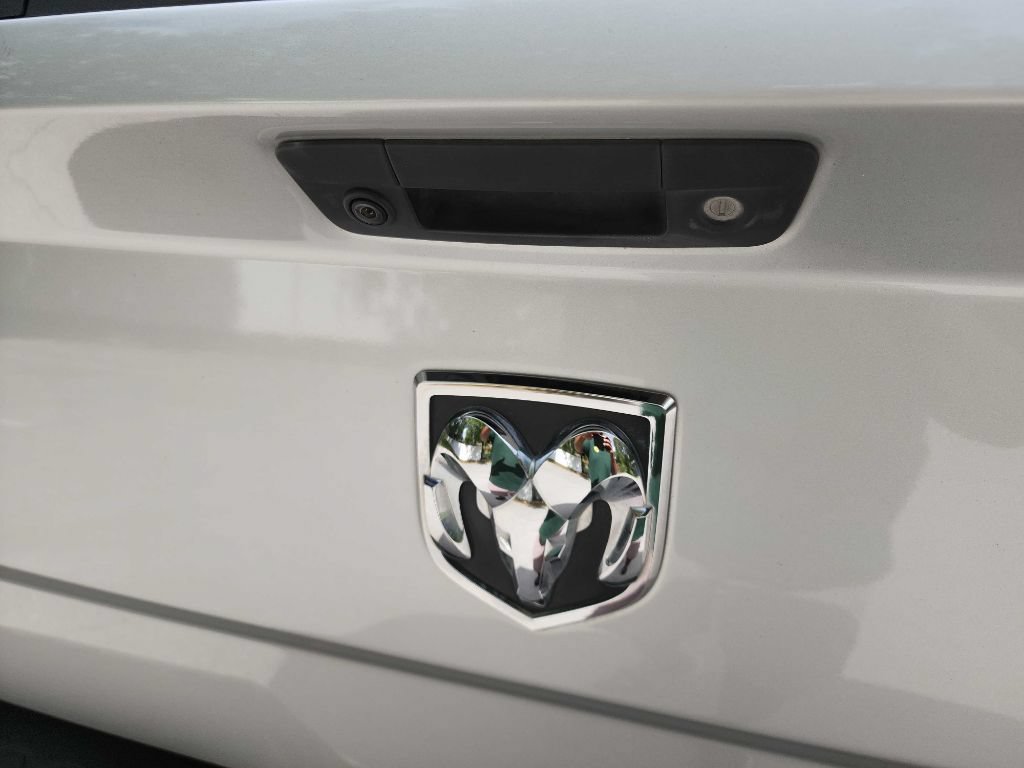 Used 2018 RAM 2500 Tradesman w/ Chrome Appearance Group AWD/4WD image 7