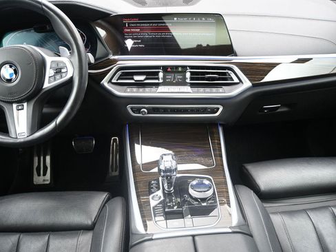 Used 2020 BMW X5 xDrive40i w/ M Sport Package image 13