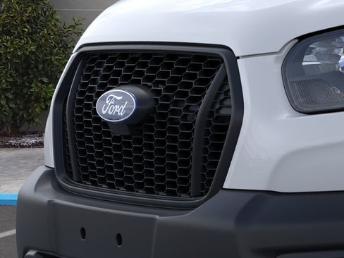 New 2026 Ford Transit 250 148 Medium Roof w/ Load Area Protection Package RWD image 17