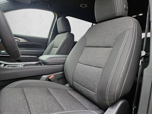 New 2026 Chevrolet Traverse LT w/ LPO, Floor Liner Package image 4