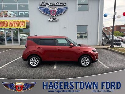 Used 2025 Kia Soul LX w/ LX Technology Package