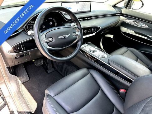 Used 2025 Genesis GV70 2.5T AWD/4WD image 13