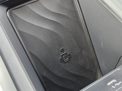 New 2026 Nissan Armada SL w/ Captain's Chari Seat Package image 15