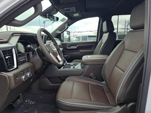 New 2026 GMC Sierra 3500 Denali w/ Denali Reserve Package AWD/4WD image 23