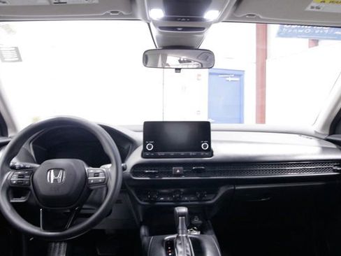 Certified 2024 Honda HR-V LX image 17