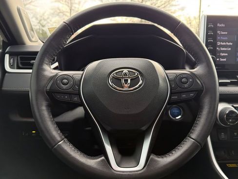 Used 2022 Toyota RAV4 Limited image 21