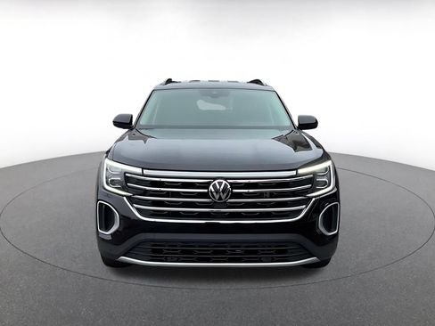 Used 2026 Volkswagen Atlas SE FWD image 4