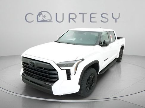 Used 2025 Toyota Tundra SR5 w/ SR5 Premium Package RWD image 23