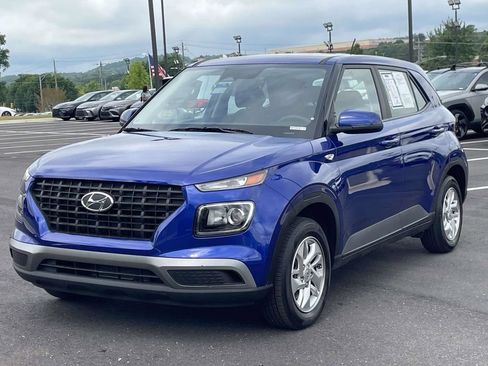 Used 2026 Hyundai Venue SE FWD image 4