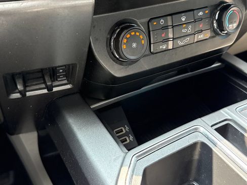 Used 2020 Ford F150 XLT w/ Equipment Group 302A Luxury AWD/4WD image 25