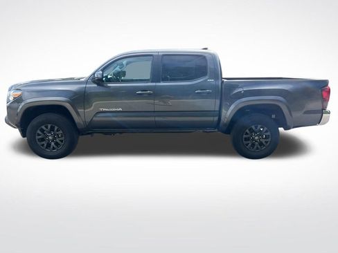 Used 2023 Toyota Tacoma SR5 AWD/4WD image 8