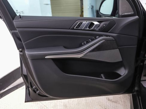 Certified 2023 BMW X5 xDrive40i w/ M Sport Package image 9