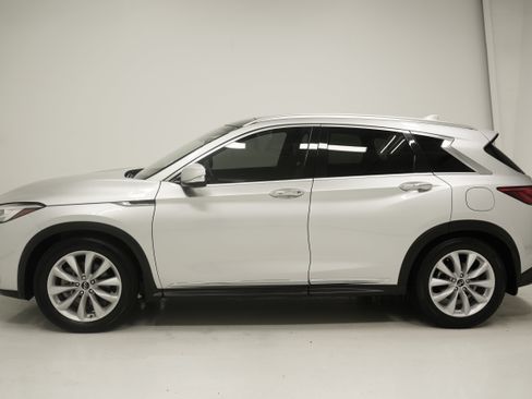 Used 2019 INFINITI QX50 Essential w/ Premium Heat Package FWD image 7