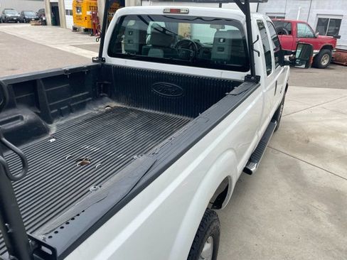 Used 2014 Ford F250 XL w/ Power Equipment Group AWD/4WD image 3