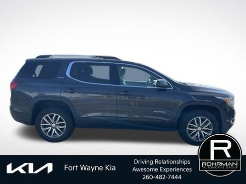 Used 2017 GMC Acadia SLE w/ Driver Alert Package I AWD/4WD image 7
