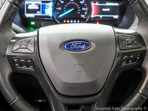 Used 2018 Ford Explorer XLT w/ Equipment Group 202A image 20
